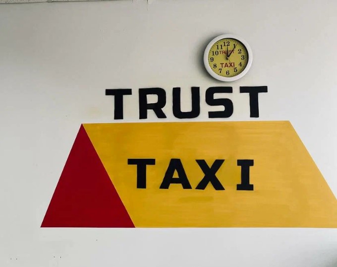 Таксопарк Trust Taxi адрес цены аренда